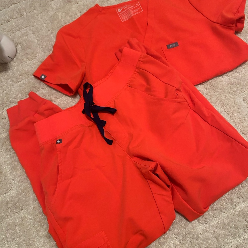 Neon coral figs scrubs